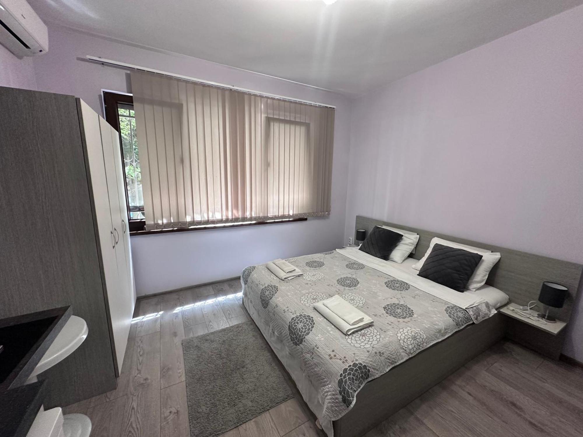 Hotel Saraya à Varna Extérieur photo